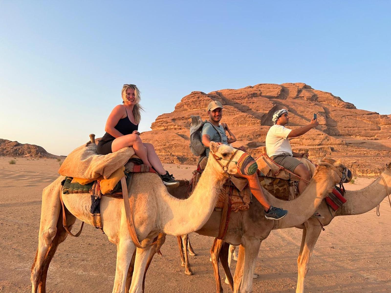 Hotel Harmony Luxury Camp Wadi Rum Exteriér fotografie